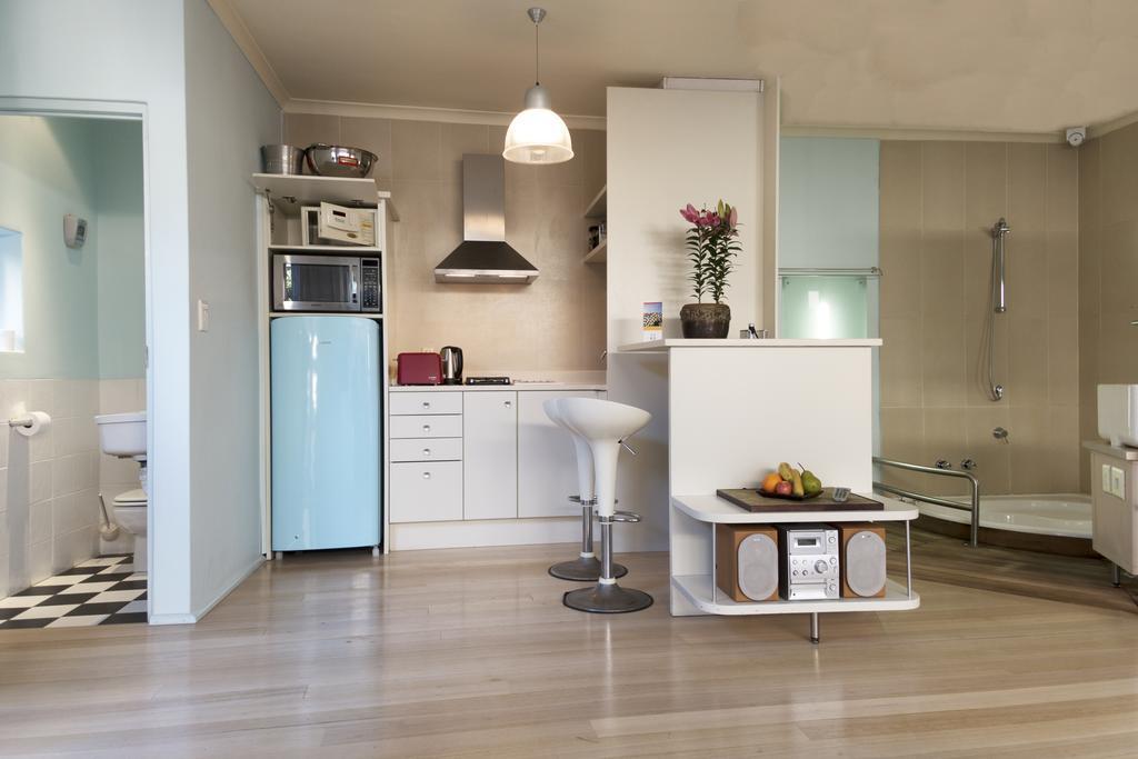 Rosedene Lodge - 24H Solar With Pool And Garden كيب تاون الغرفة الصورة