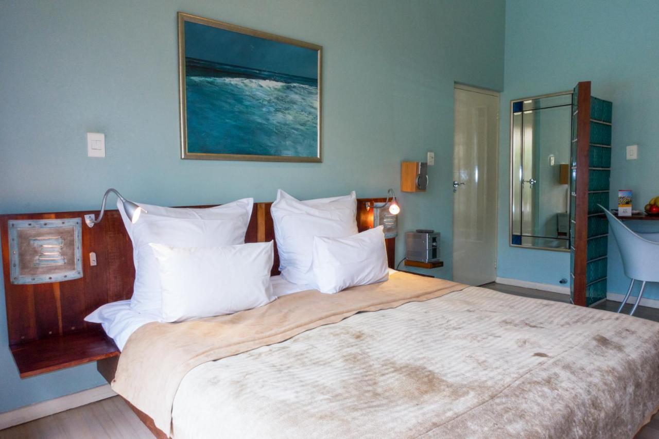 Rosedene Lodge - 24H Solar With Pool And Garden كيب تاون المظهر الخارجي الصورة