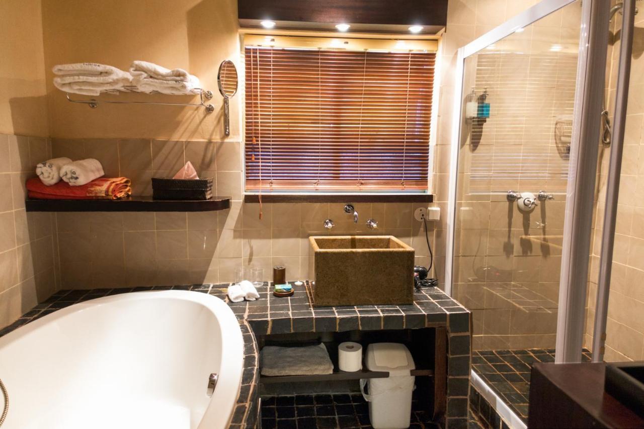 Rosedene Lodge - 24H Solar With Pool And Garden كيب تاون المظهر الخارجي الصورة